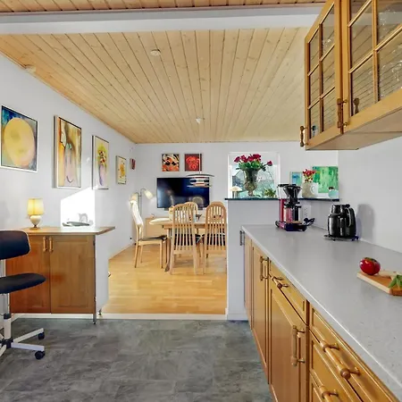 3 Bedroom Gorgeous In Kalvehave Holiday home *