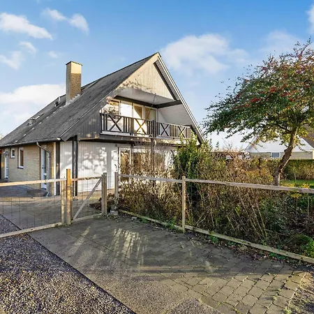 3 Bedroom Gorgeous In Kalvehave Kalvehave (Zealand)
