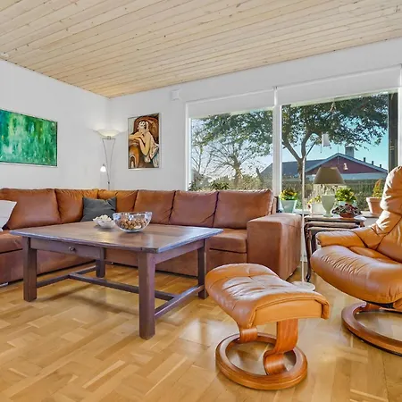 Holiday home 3 Bedroom Gorgeous In Kalvehave *